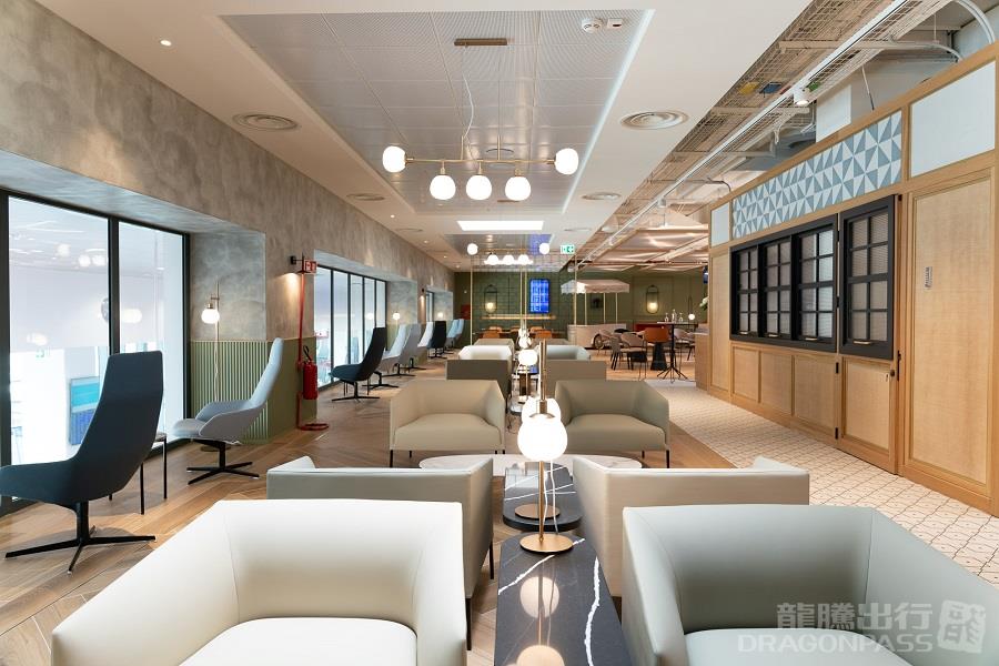 HelloSky VIP Lounge — seating area
