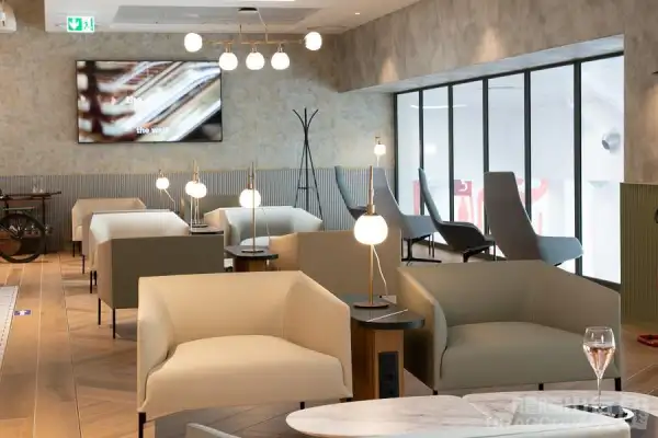 HelloSky VIP Lounge – photos 3